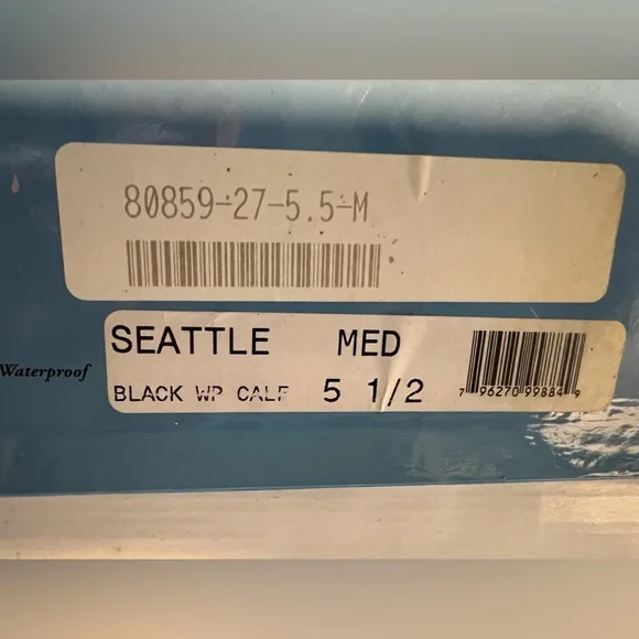 Sudini Seattle black leather and faux fur ankle boot heels size 5.5 new in box - Picture 2 of 14